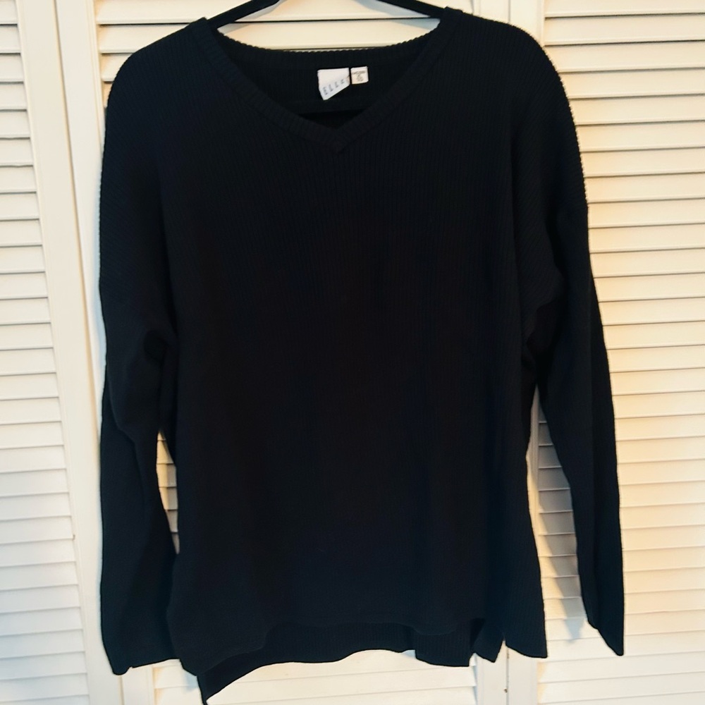 Elle Black V-Neck Sweater